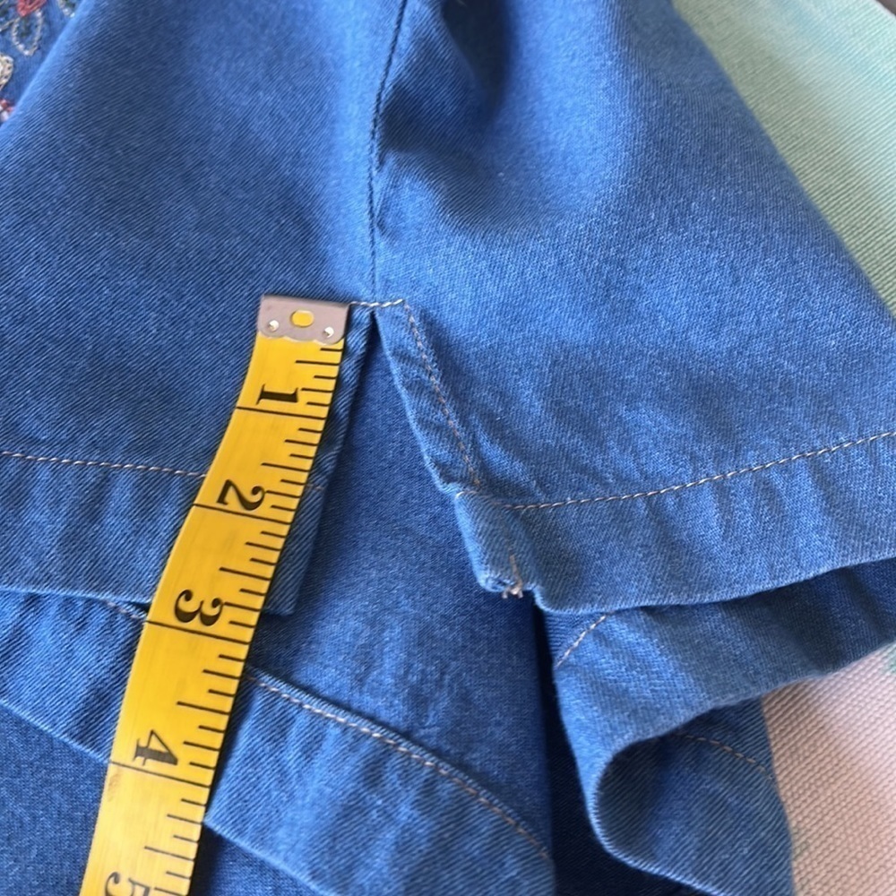 Vintage Koret City Blues Chambray Embroidered Beaded Palm Tree Button Down Top - Picture 11 of 11